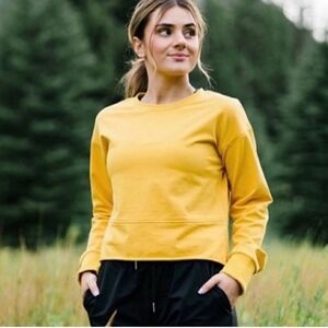 ZYIA Active Mustard Yellow Cut off Cropped Crewneck Active Sweatshirt Size Small